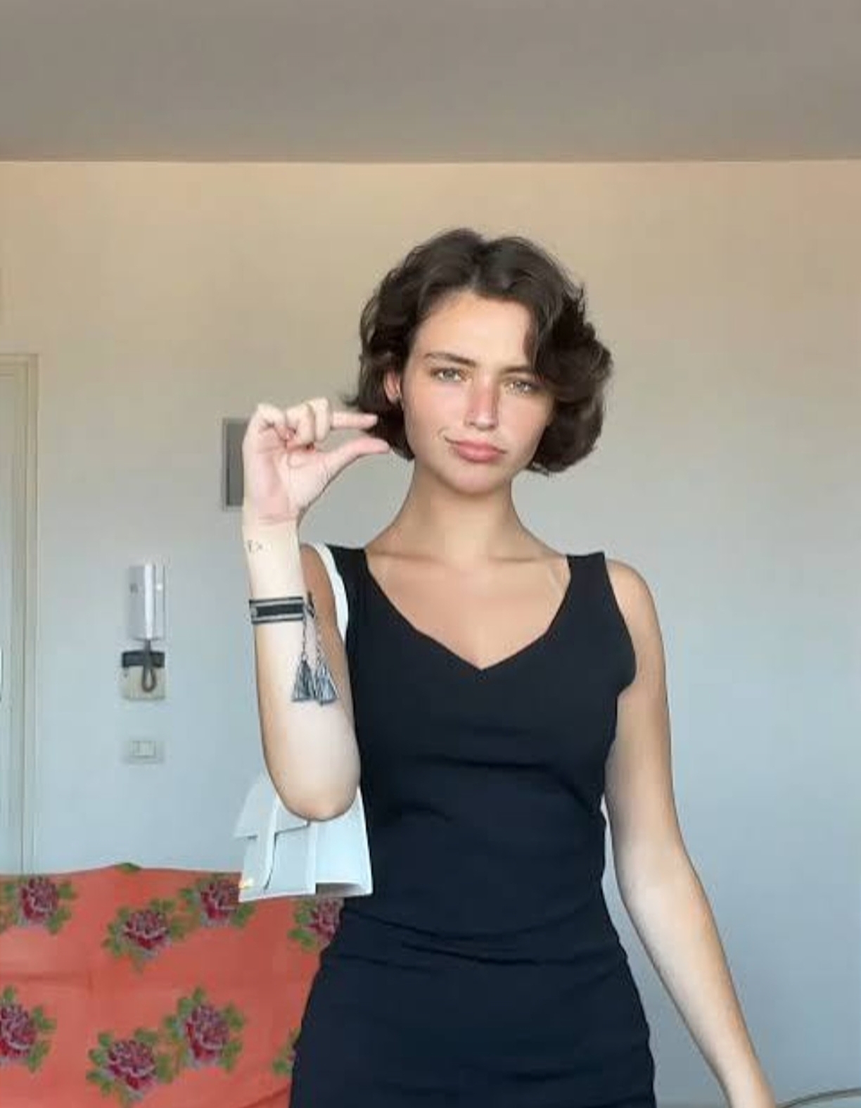 1000062323