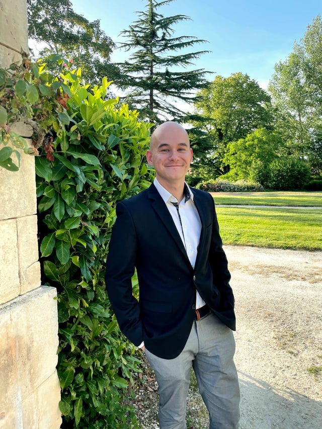 25m recently went bald and im not too confident about my v0 r81drzzrbmm91