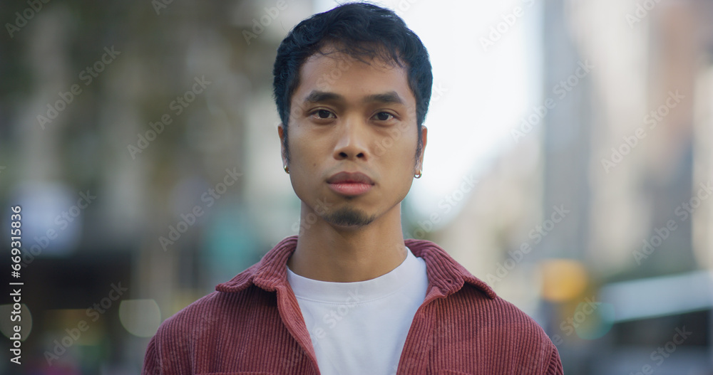 1000040821