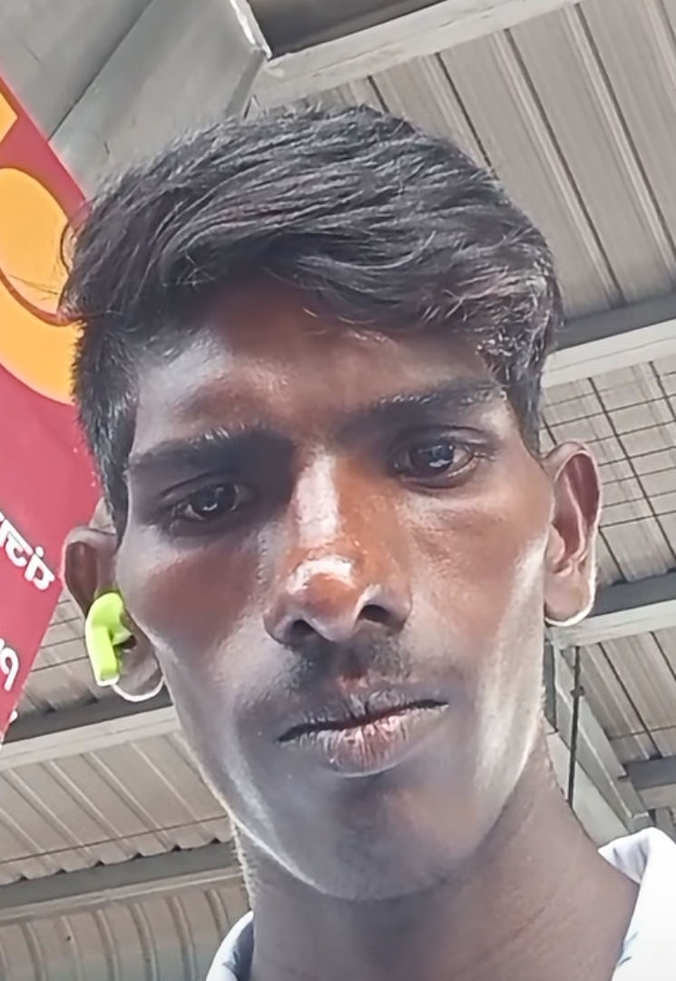 1000115373