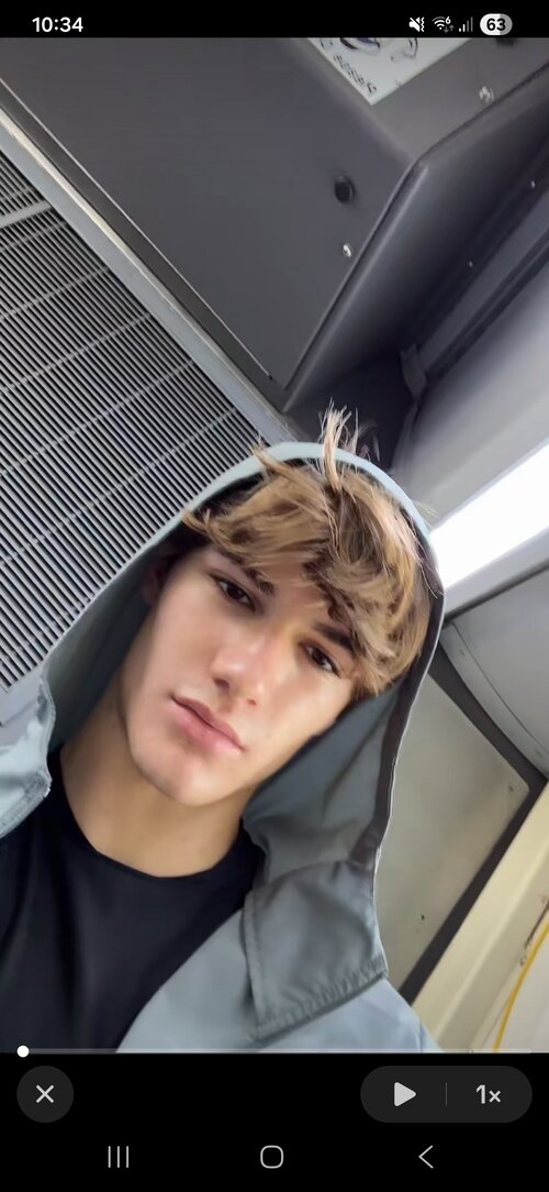 Screenshot_20260419_223430_TikTok.jpg
