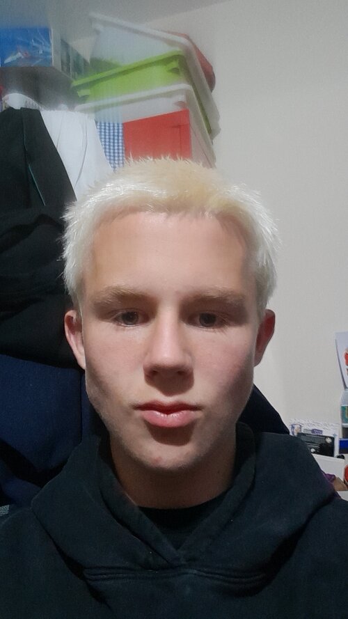 Snapchat-374929105.jpg