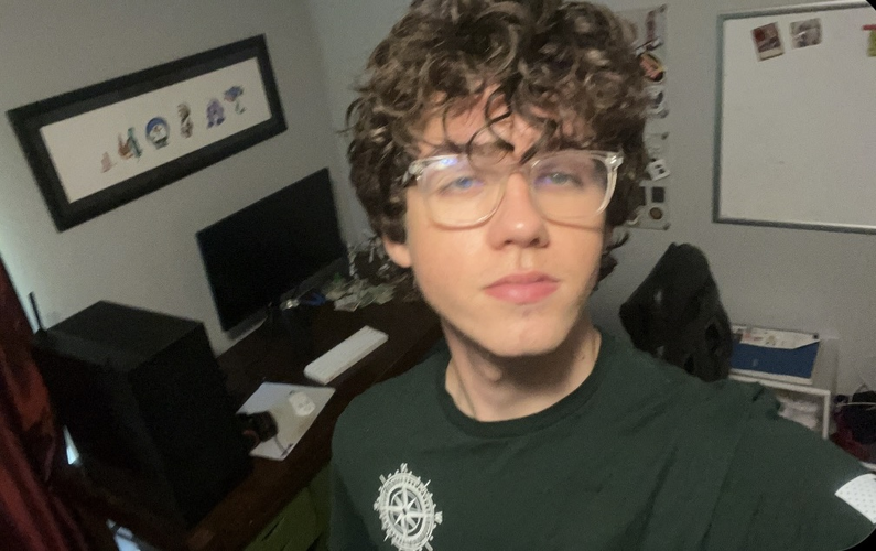green shirt.png