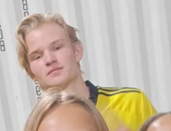 1782925577617