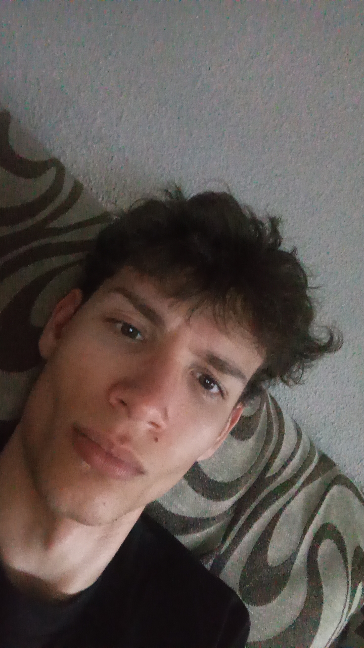 1000094237