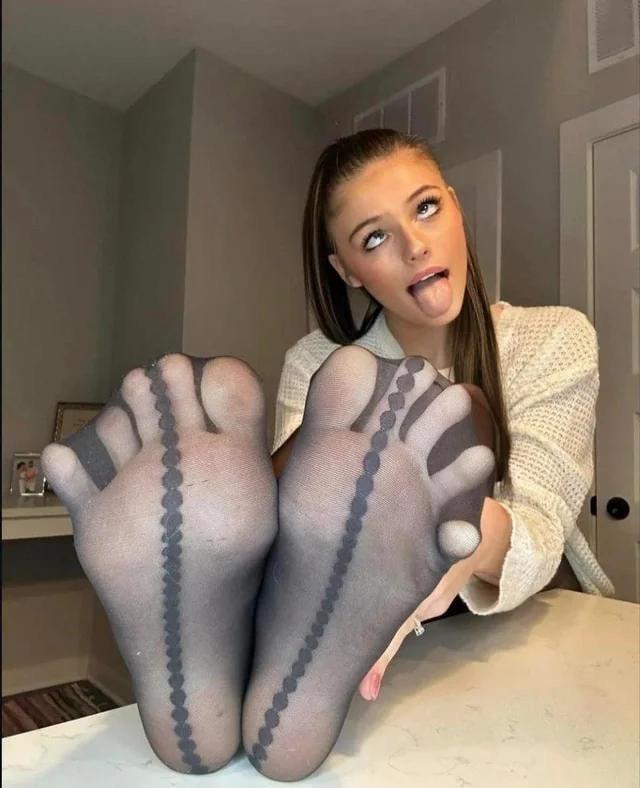 1000063293