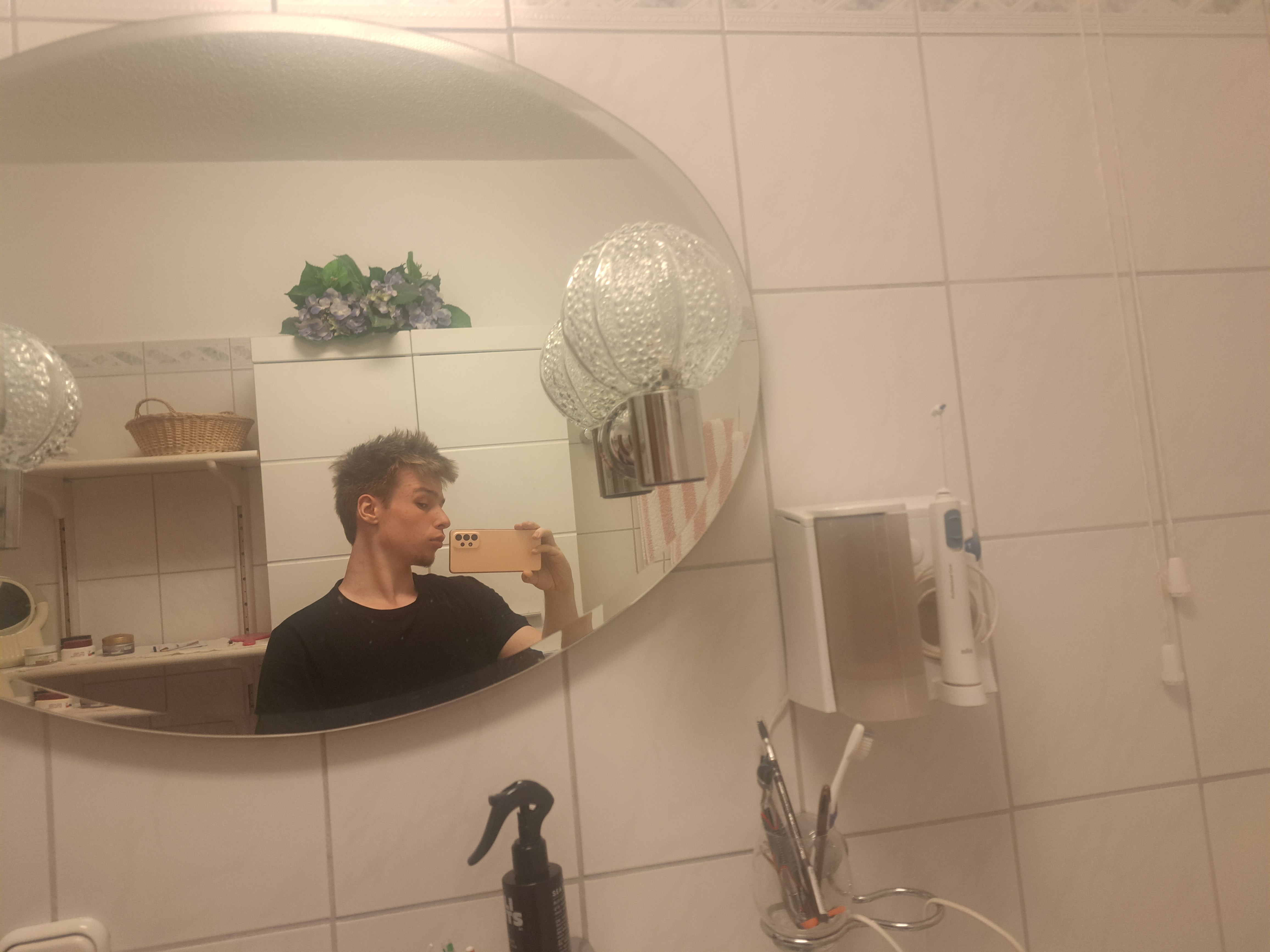 1000040679