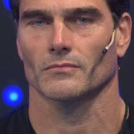 Hernan drago straigth face