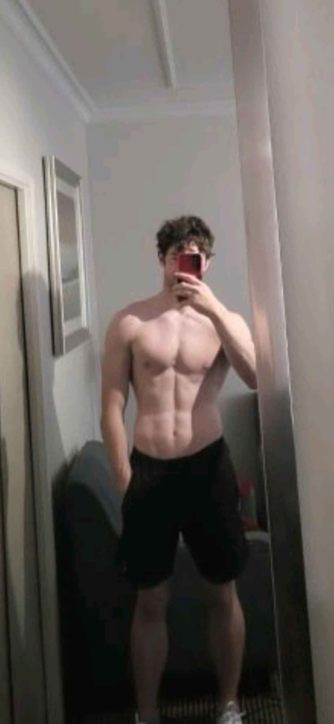 1000025743