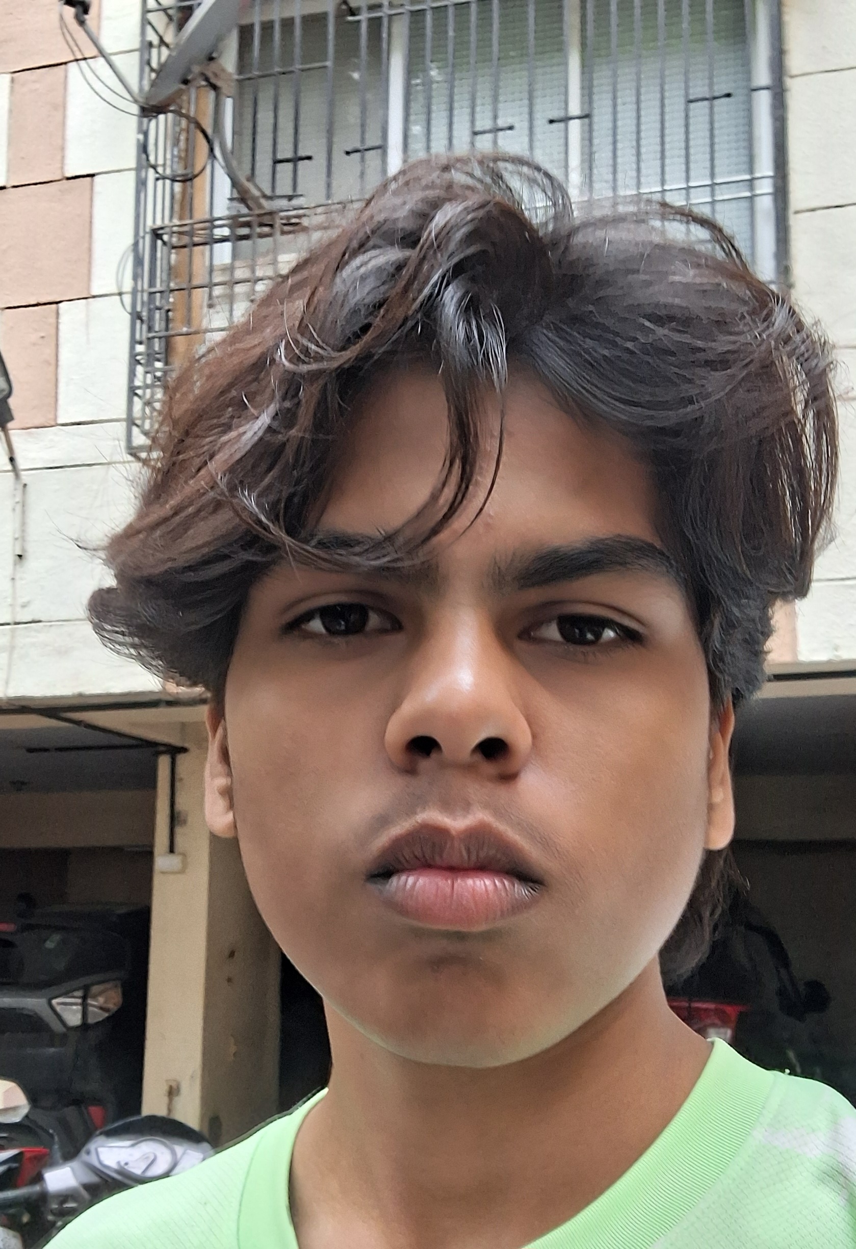 1000067225