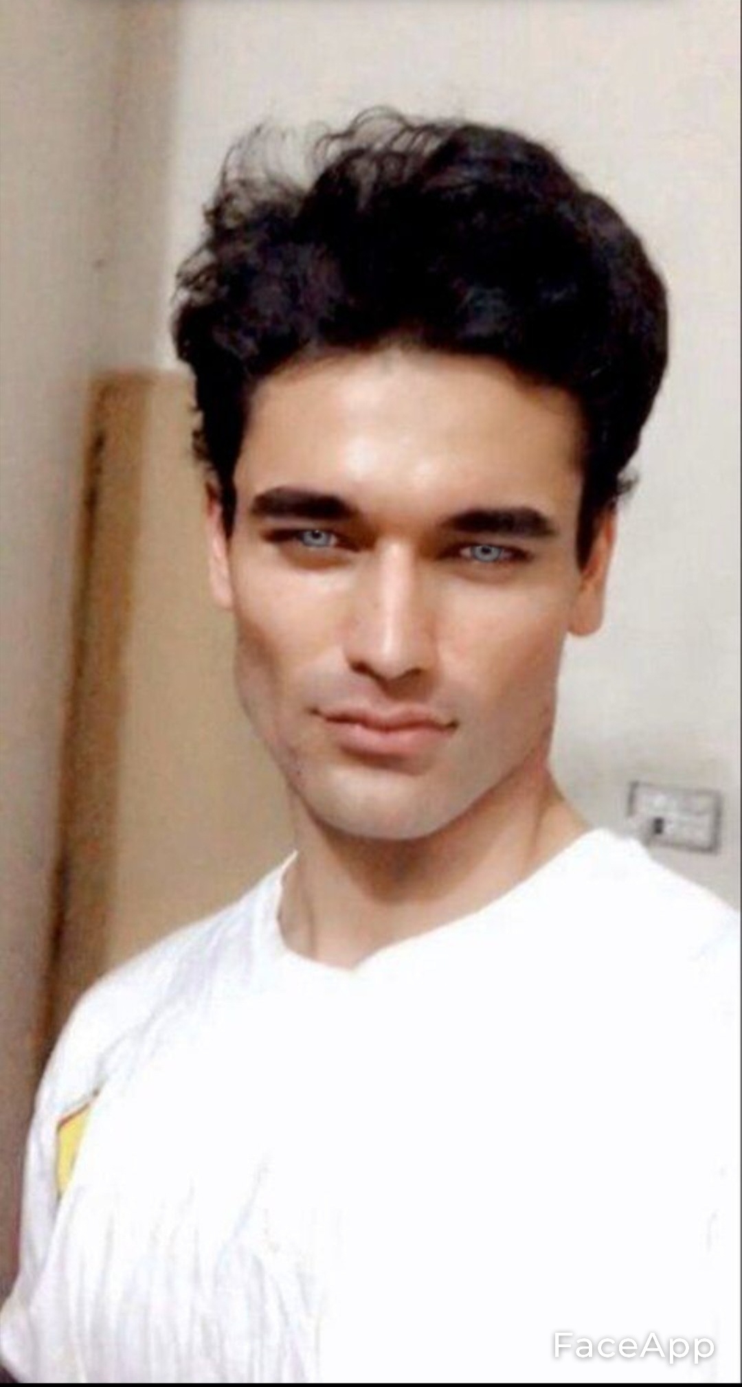 3313750 FaceApp 1678448594757