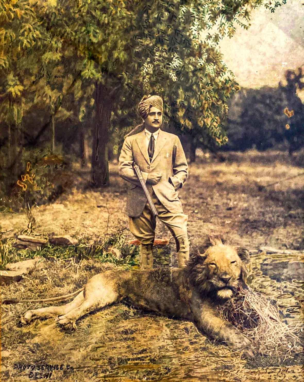 Maharaja panna with gwalior african lions shot panna state courtesy krishna kumari of panna fa