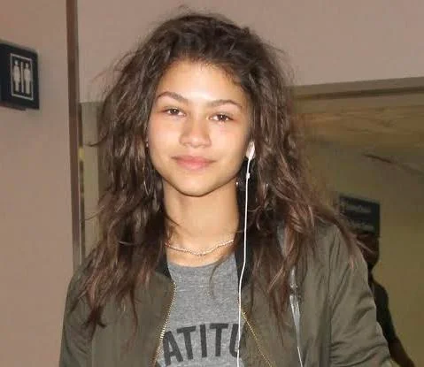 Why does she get so much hate for her looks zendaya without v0 3sdqdlhyfvlf1