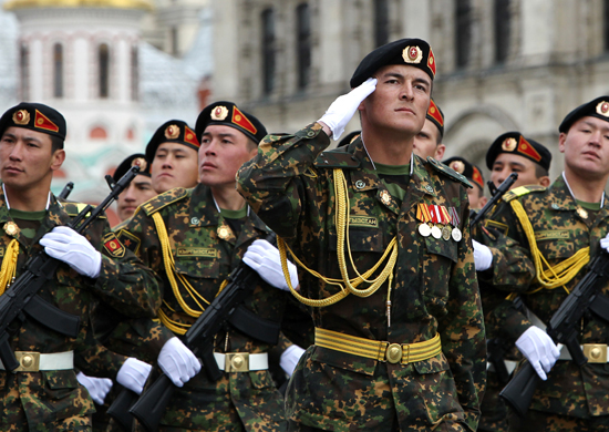Kyrgyz troops in the Moscow Parade