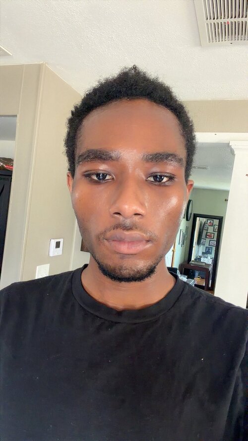 HMLSPMWWIAAJnH9.jpg