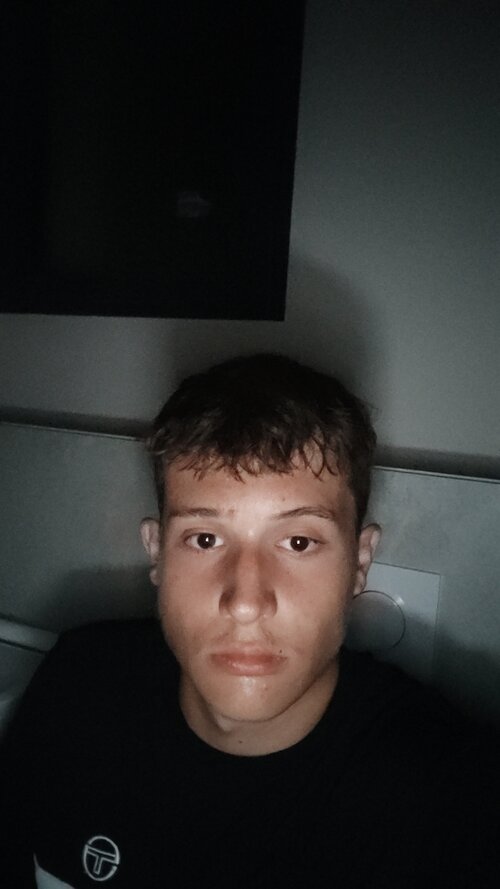 Snapchat-2104706228.jpg