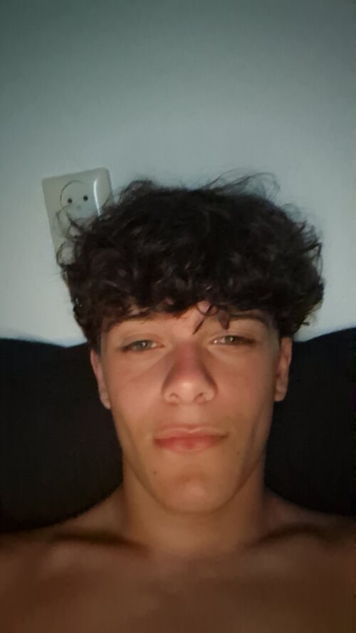 Snapchat-1863366160.jpg