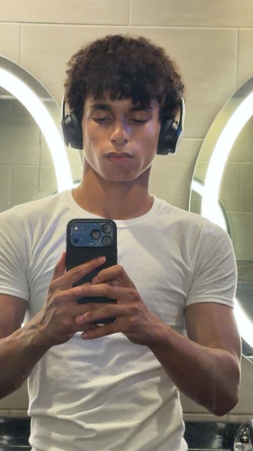 mirrorgym1.jpg