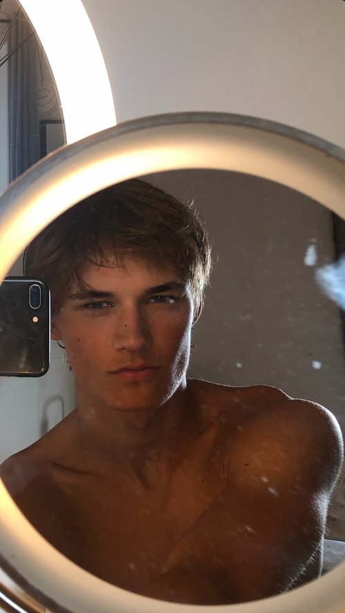 nedladdning (3).png