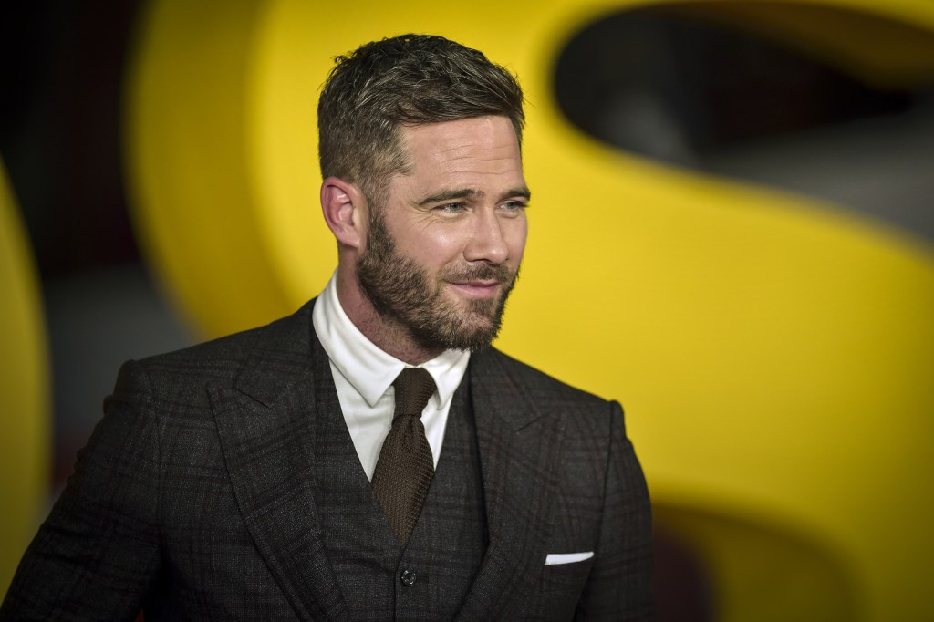 230622 Luke Macfarlane ew 1232p 4ac4af