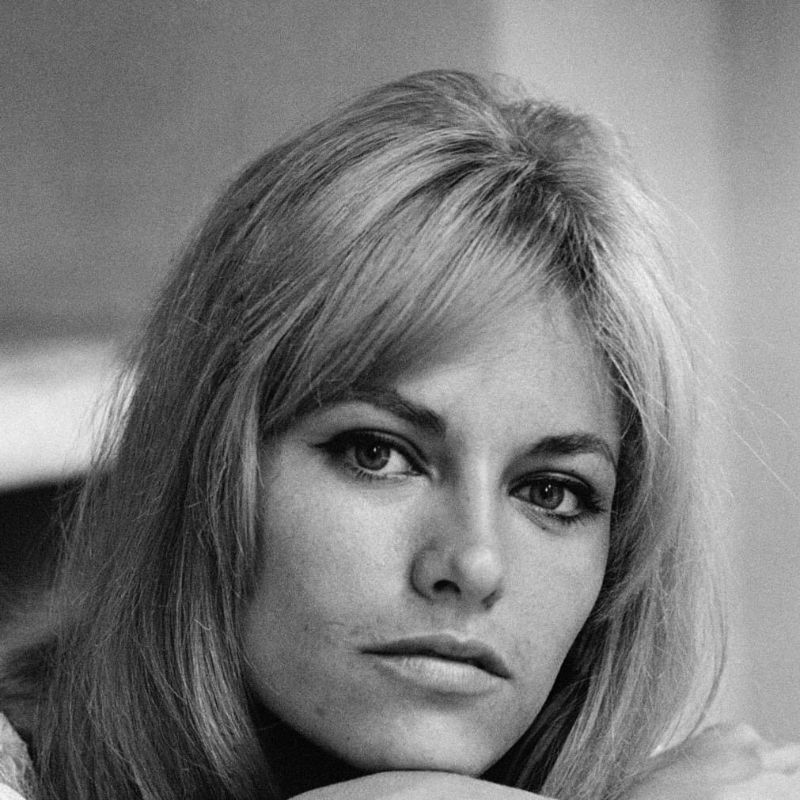 Nathalie delon 38