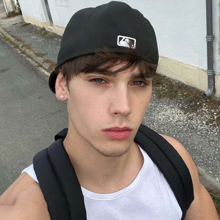  con