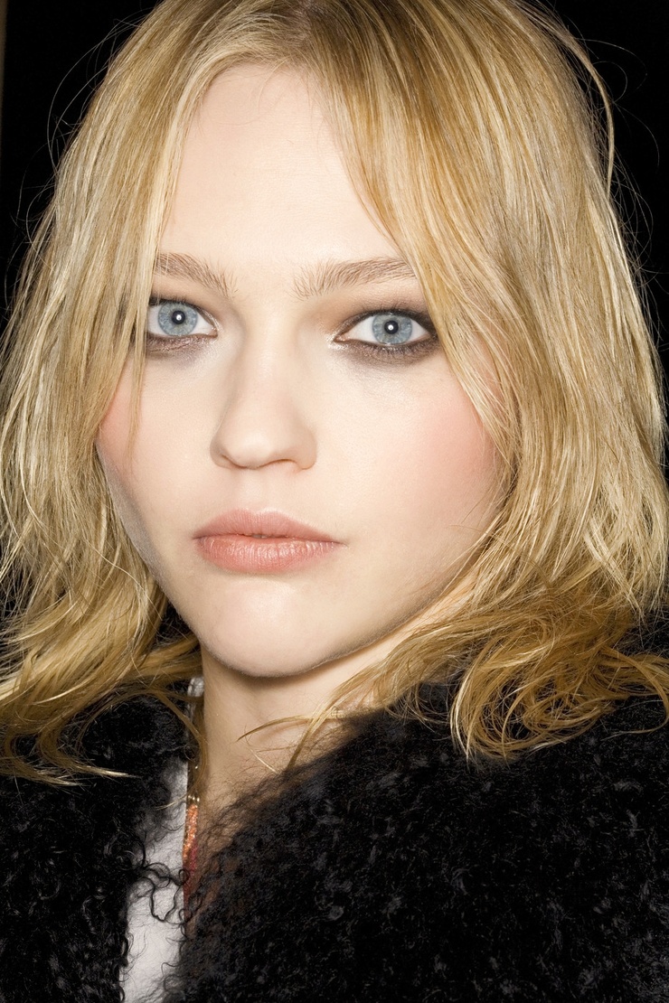 740full sasha pivovarova 3018459117 1
