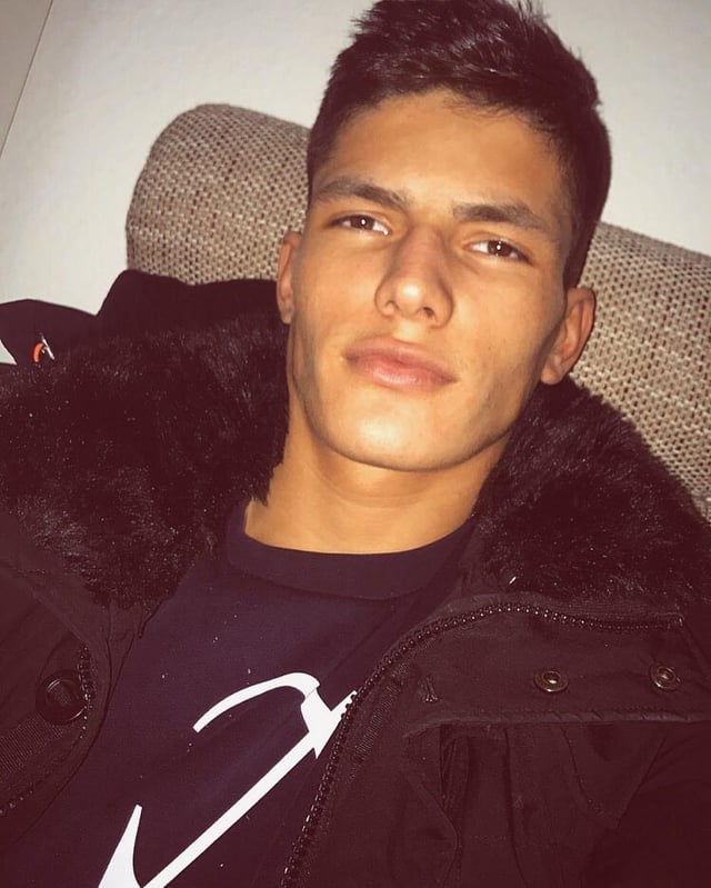 Ufc fighter islam dulatov v0 m29b1ii8nggh1
