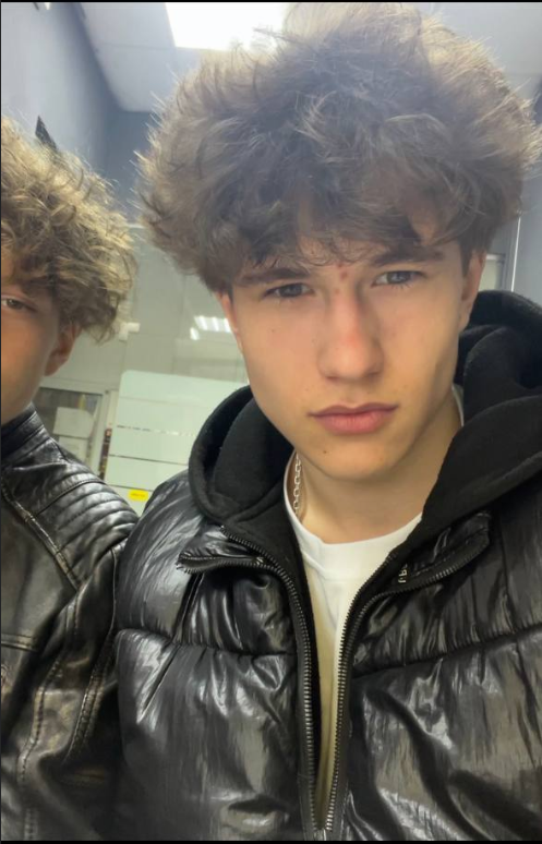 1785879396225