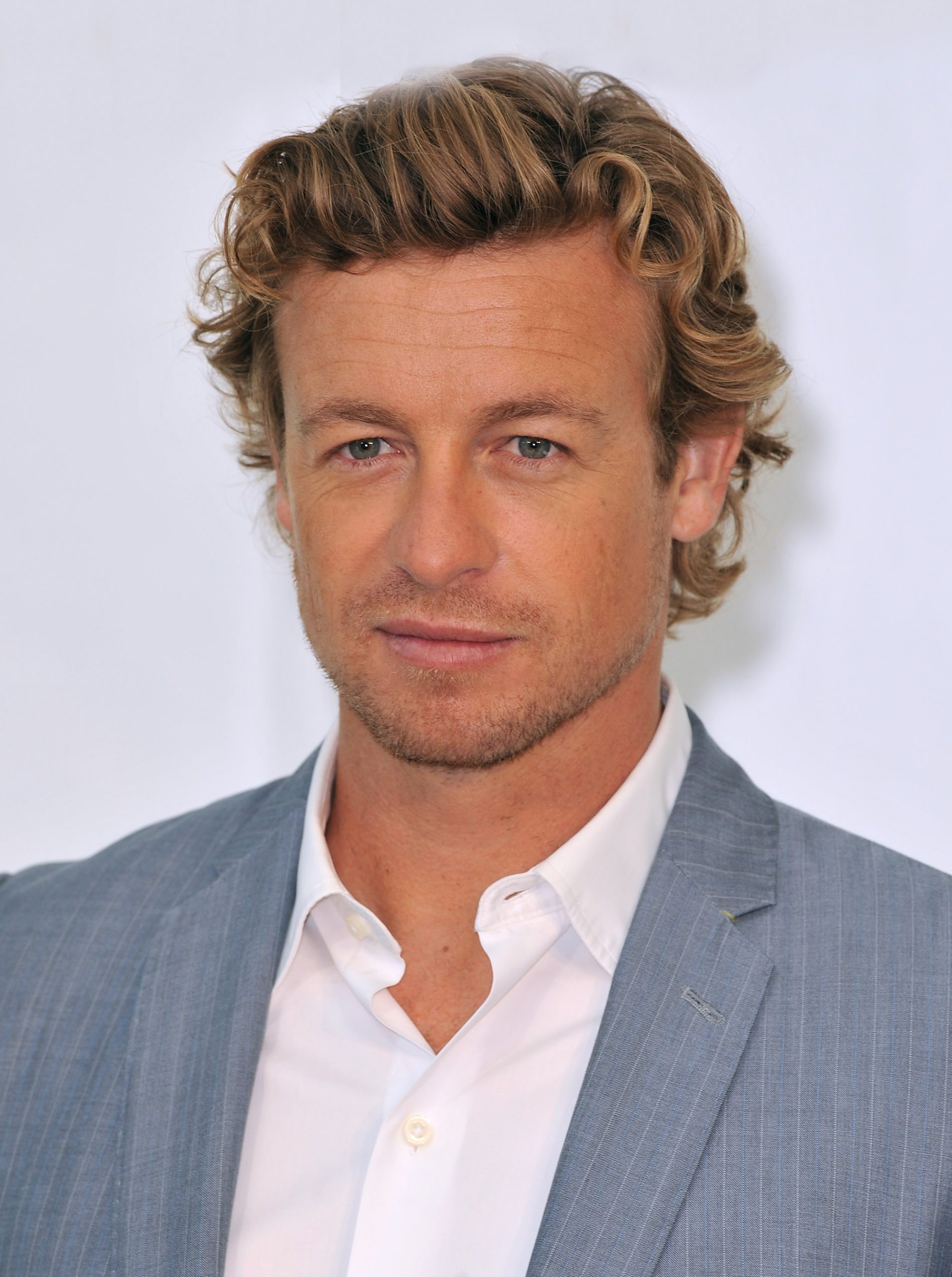 Simon baker gettyimages 101920309 scaled 1
