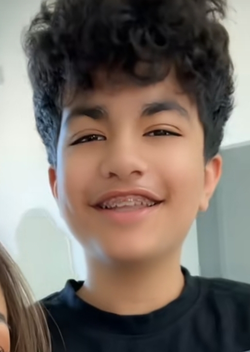 1000258518