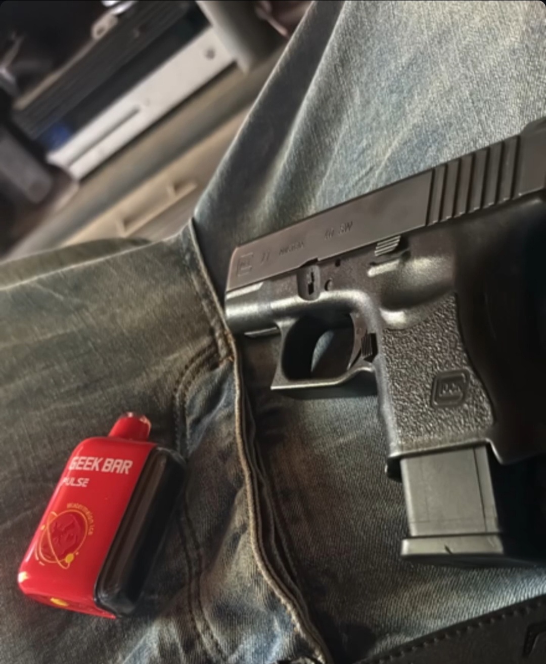 3084