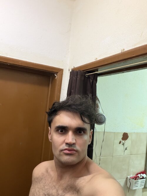 1000033878