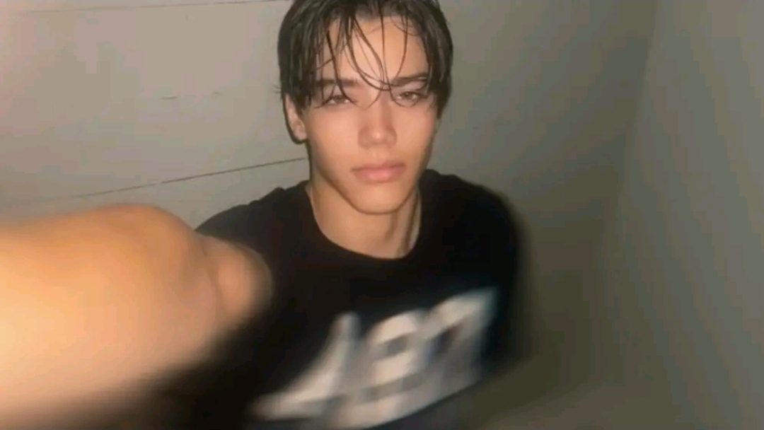 1000032715