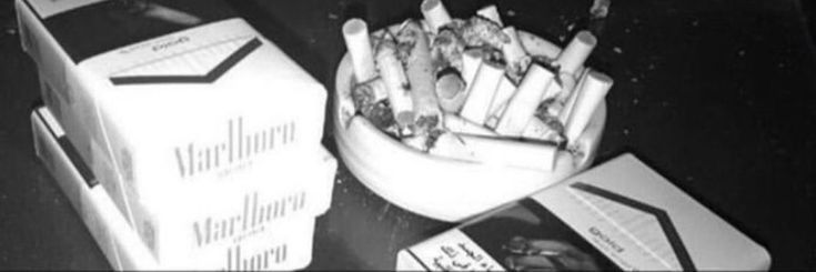 Black and white cig boxes