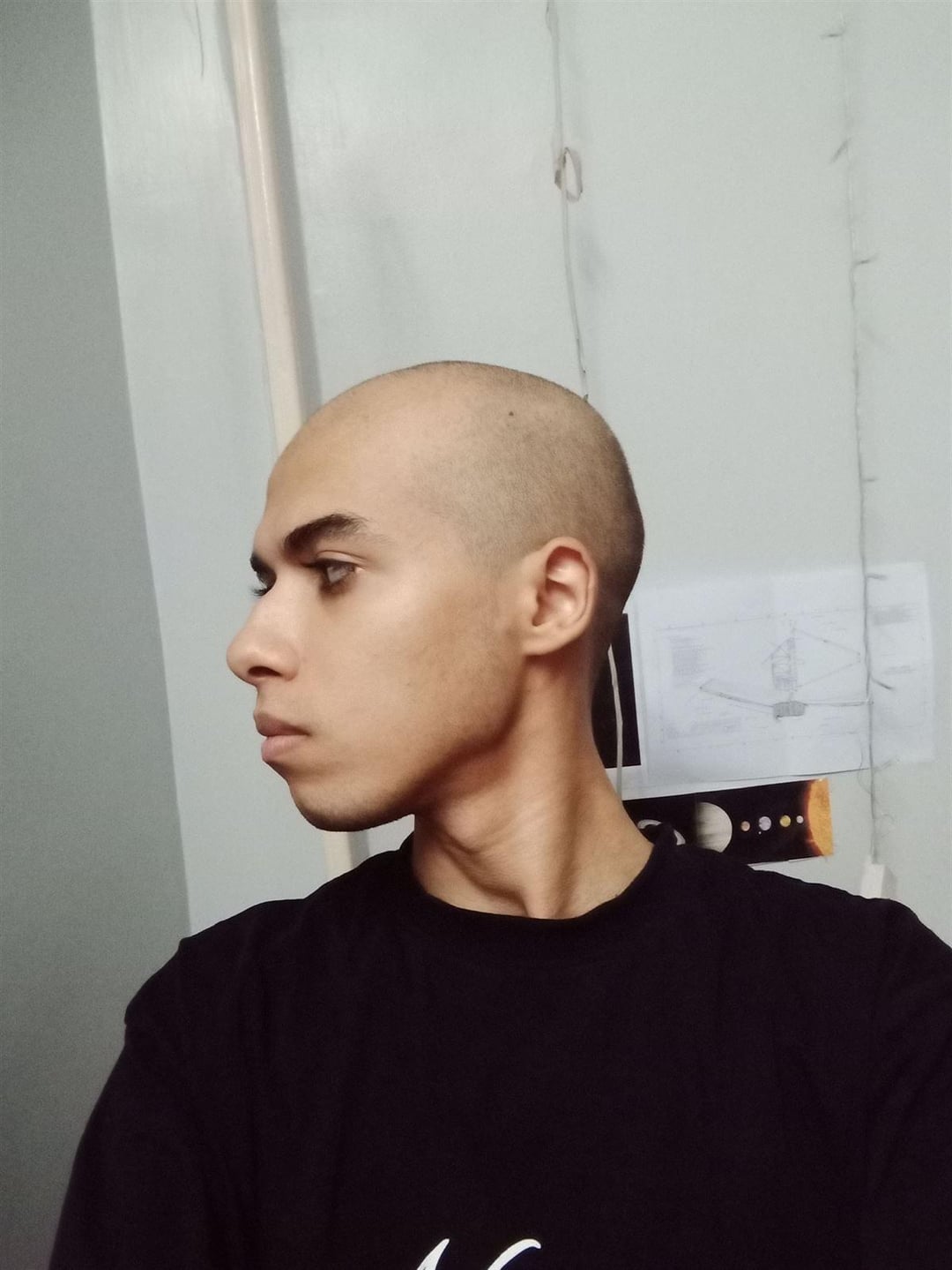 23m 59ft women look way from me because i am unattractive v0 u8y5x9ea1svg1
