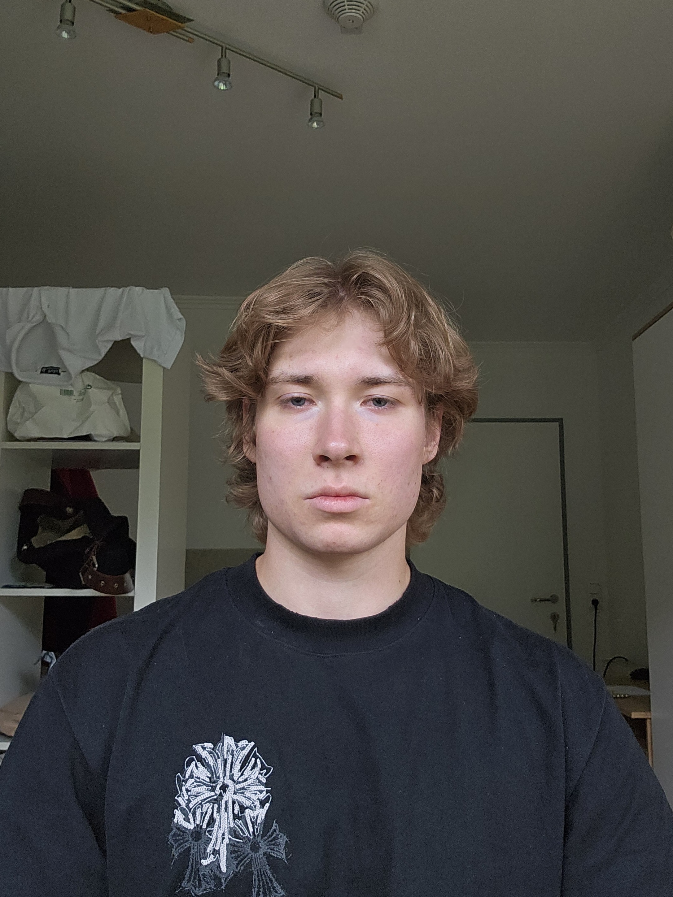 1000071575