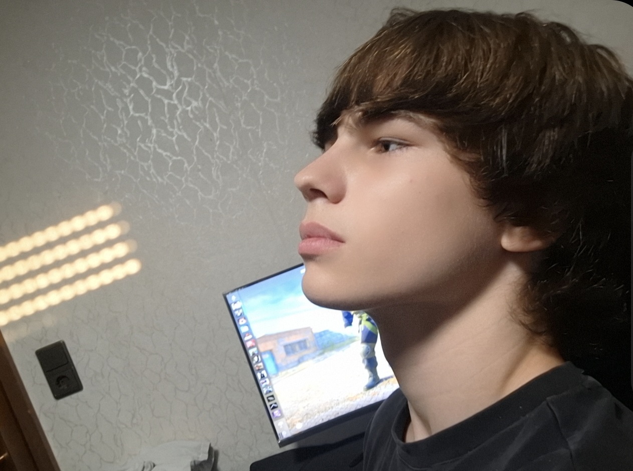 1000038999