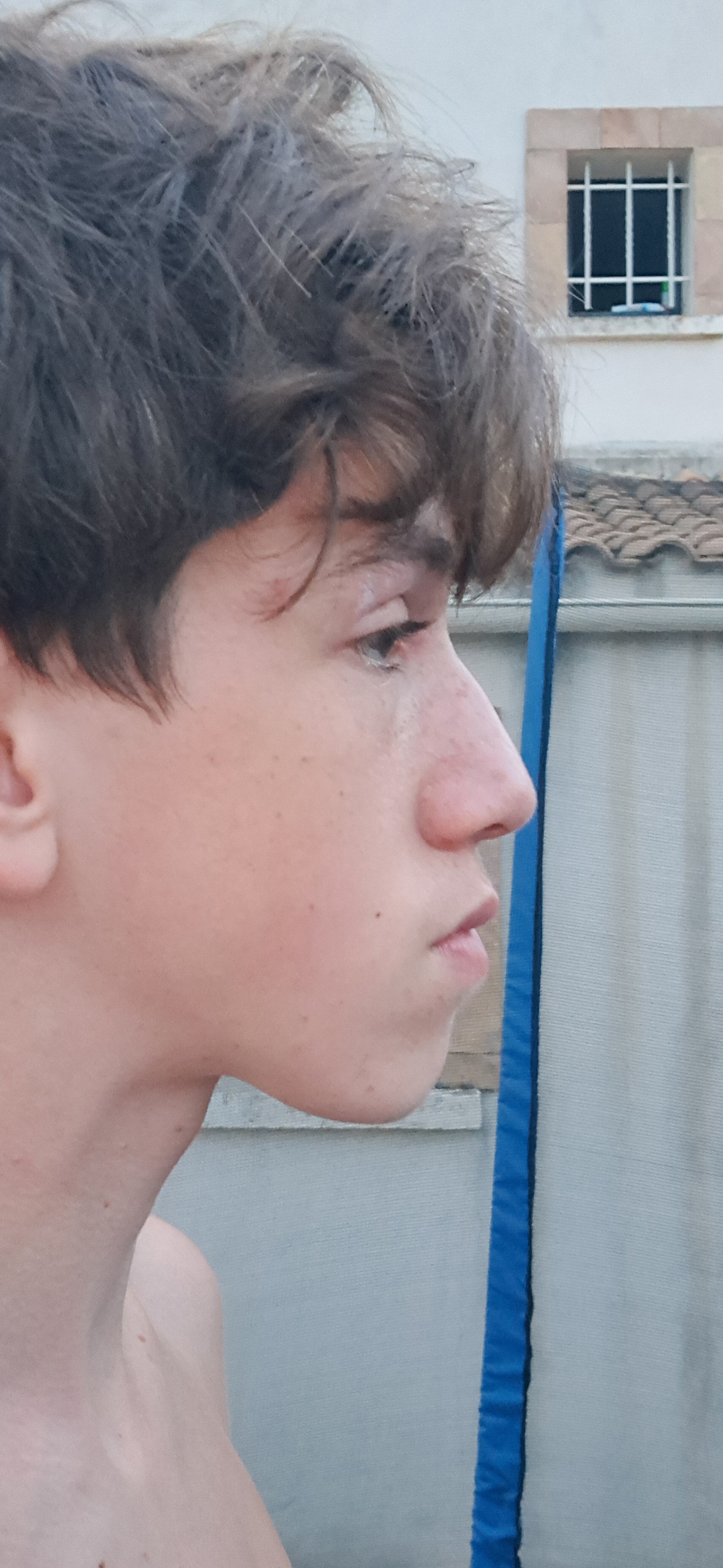 1000043679