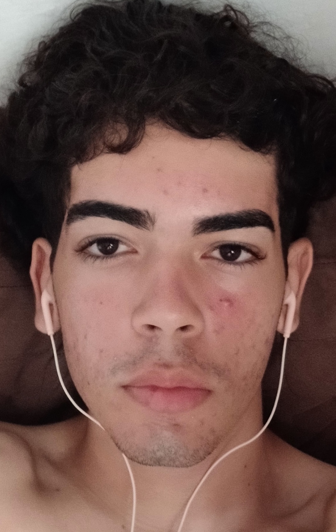 1000382575