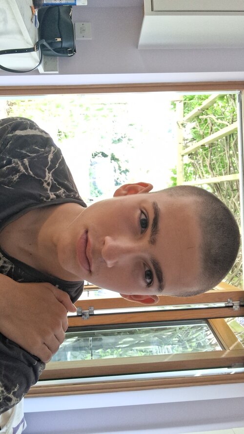 Snapchat-128195359.jpg
