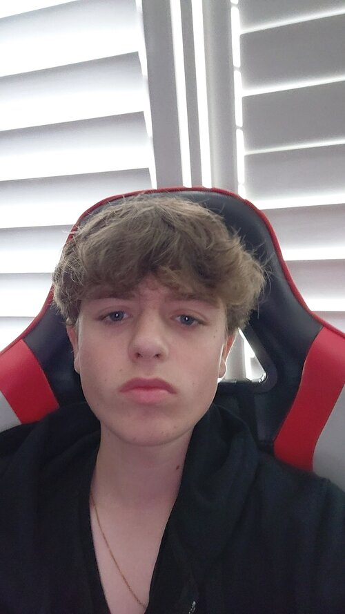 Snapchat-1898446748.jpg