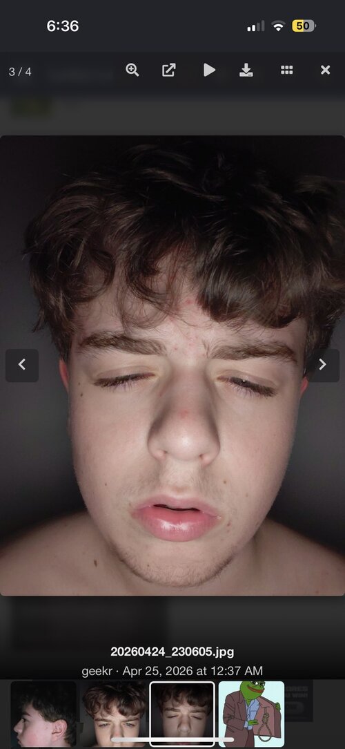Snapchat-1823939899.jpg