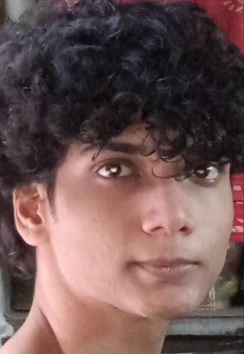 guys-how-do-i-look-frfr-v0-7r6up9qw8znd1.jpg