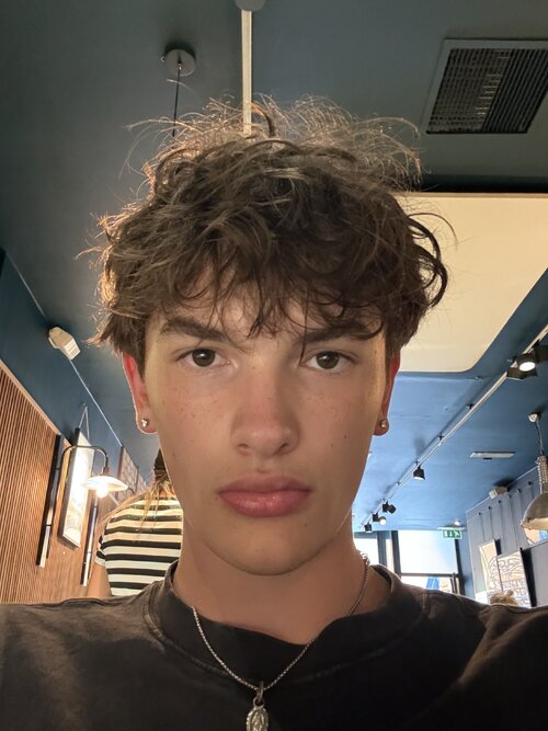 face.jpeg