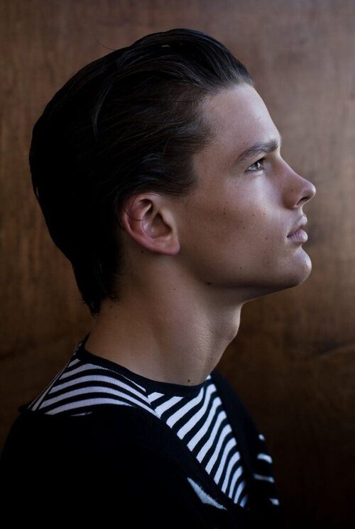 1517379_sideprofile.jpg