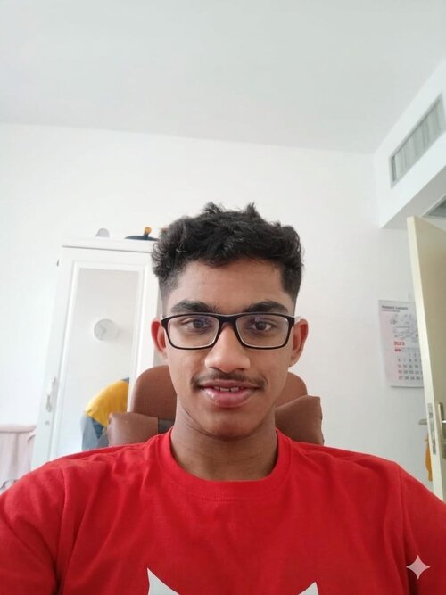 kavindu.jpg