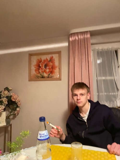 64EAFB69-BE95-4A9B-AFDC-B449BE2331F9.jpeg