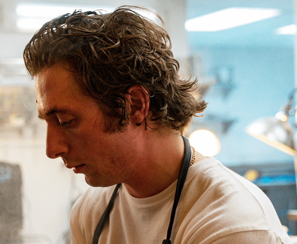 the-new-it-celebrity-has-a-weak-jaw-poor-side-profile-v0-zqda1v6r1lfc1.png