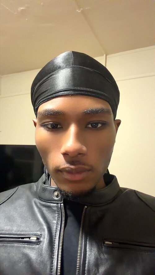 HQ3OqxFXEAEmBKL.jpg